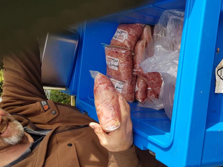 Spider packed and minced meat all day long